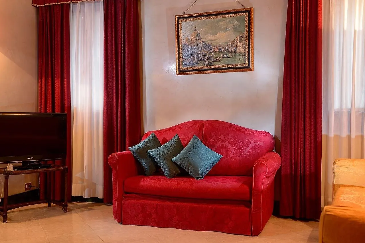 Palazzo Del Giglio Hotel Venice Italy