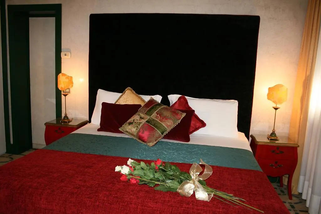 Palazzo Del Giglio Hotel Venice Italy