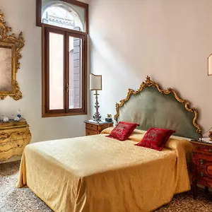 Luxury Venetian Гостевой дом